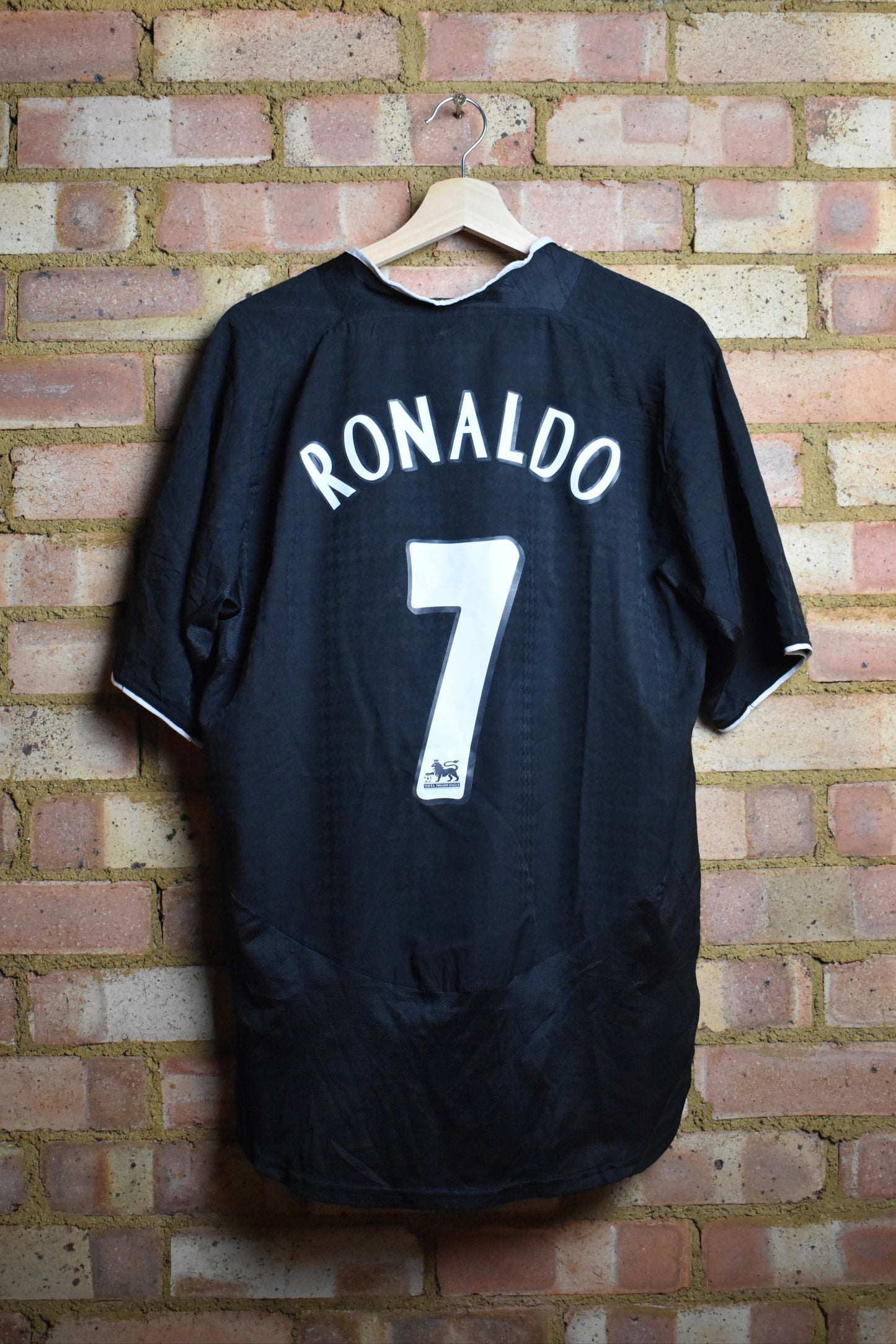 2003/04 Manchester United away shirt * RONALDO #7 * - XL