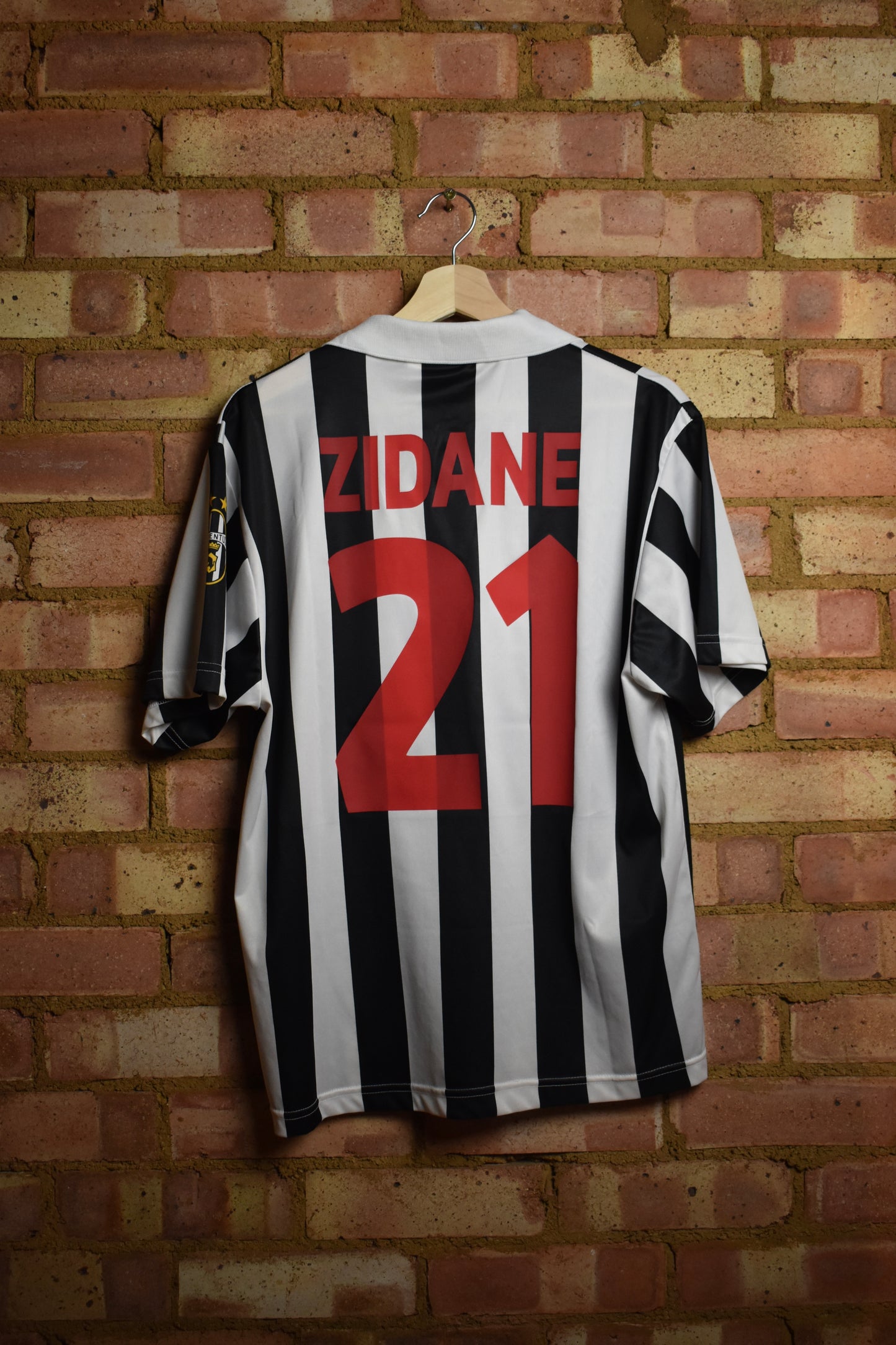 1998/99 Juventus home shirt *ZIDANE #21* - M