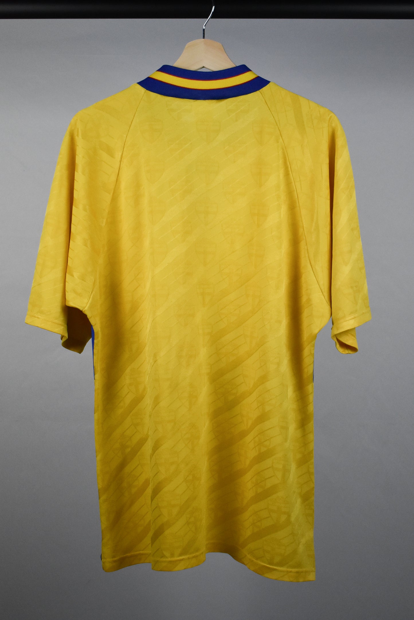 1994 Sweden home shirt - L