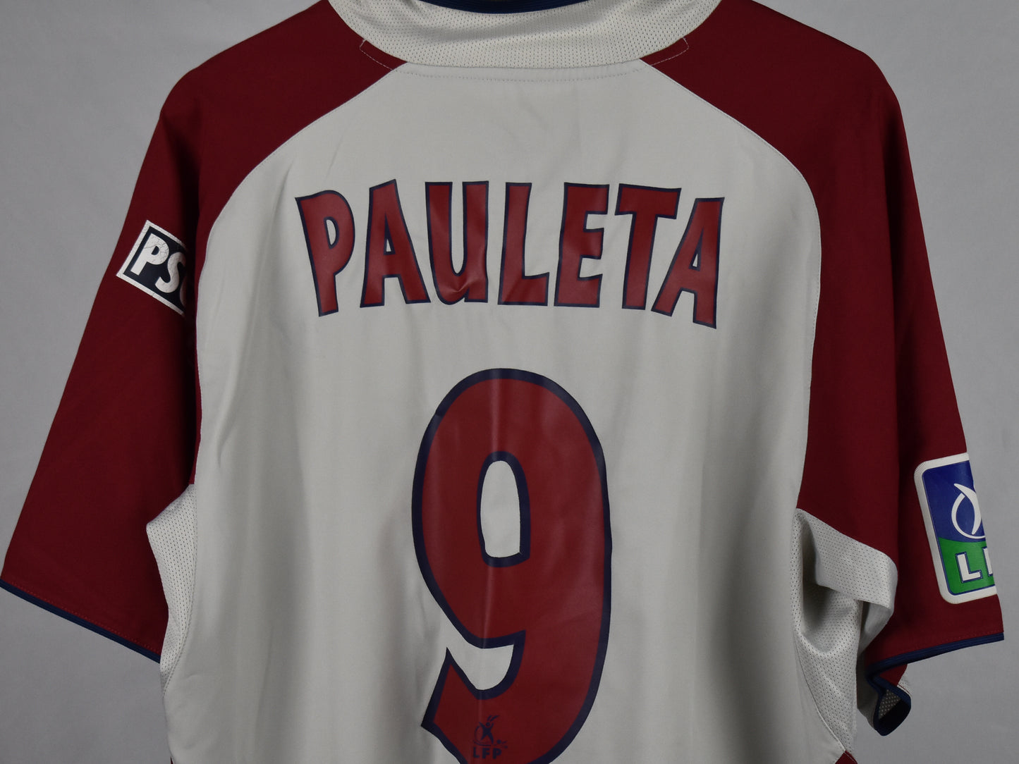 2003/04 PSG away shirt (#9 PAULETA)-L