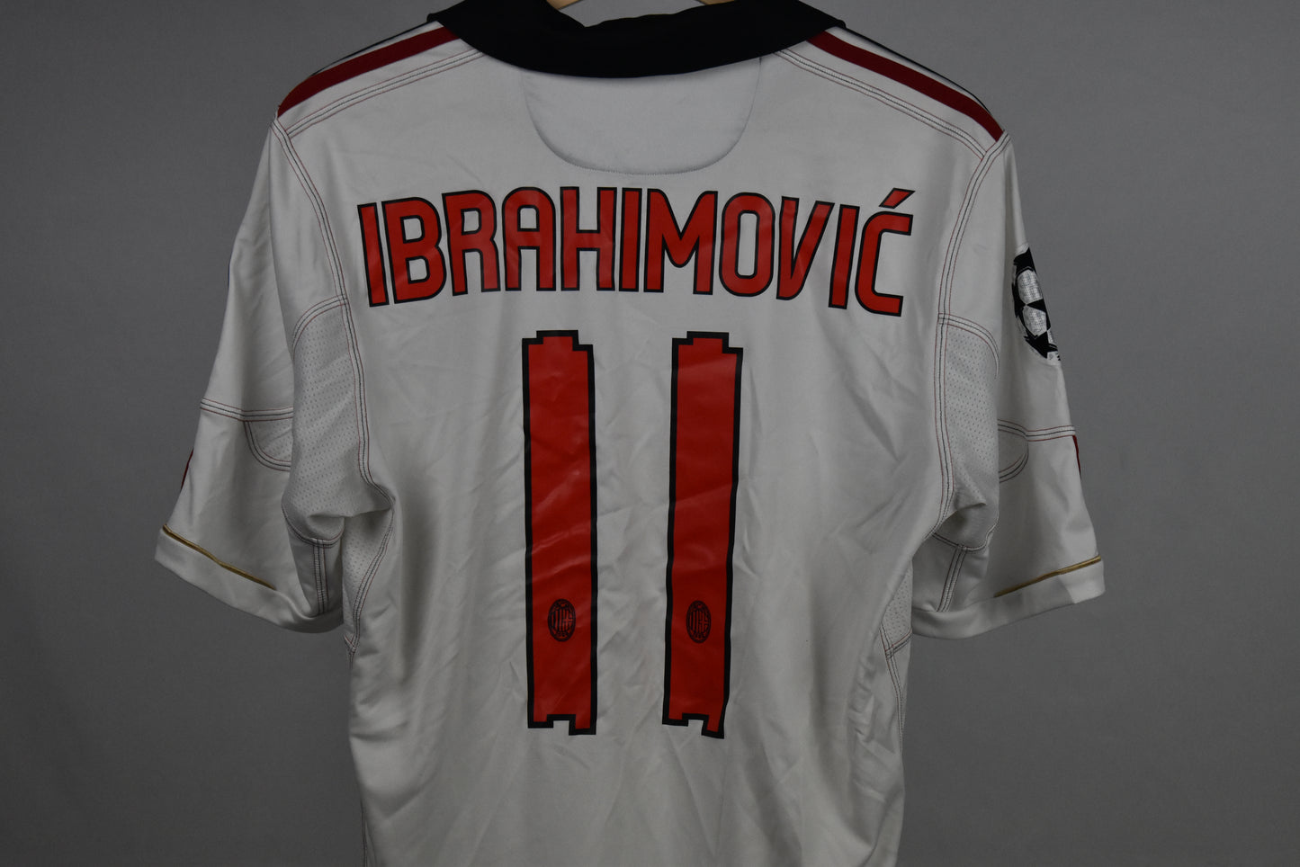 2010/11 AC Milan away shirt (#11 IBRAHIMOVIĆ)-M