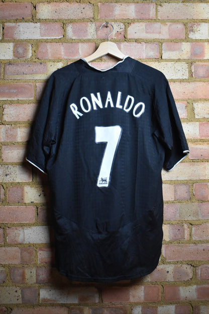 2003/04 Manchester United away shirt * RONALDO #7 * - XL