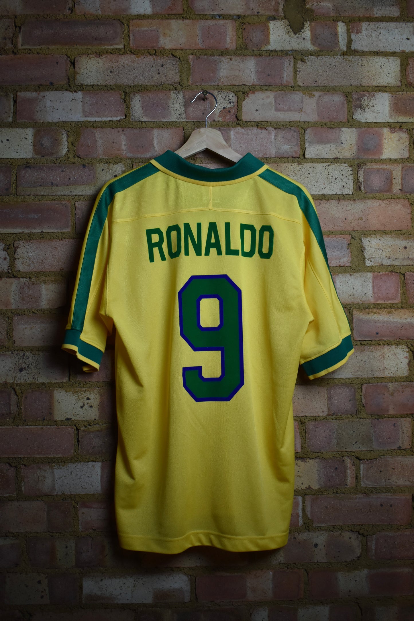1997 Brazil home shirt *RONALDO #9* - M