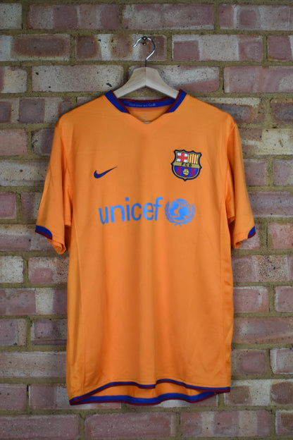 2006/07 Barcelona away shirt #10 RONALDINHO - M