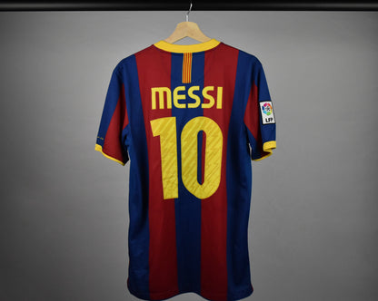 2010/11 Barcelona home shirt (#10 MESSI) - M