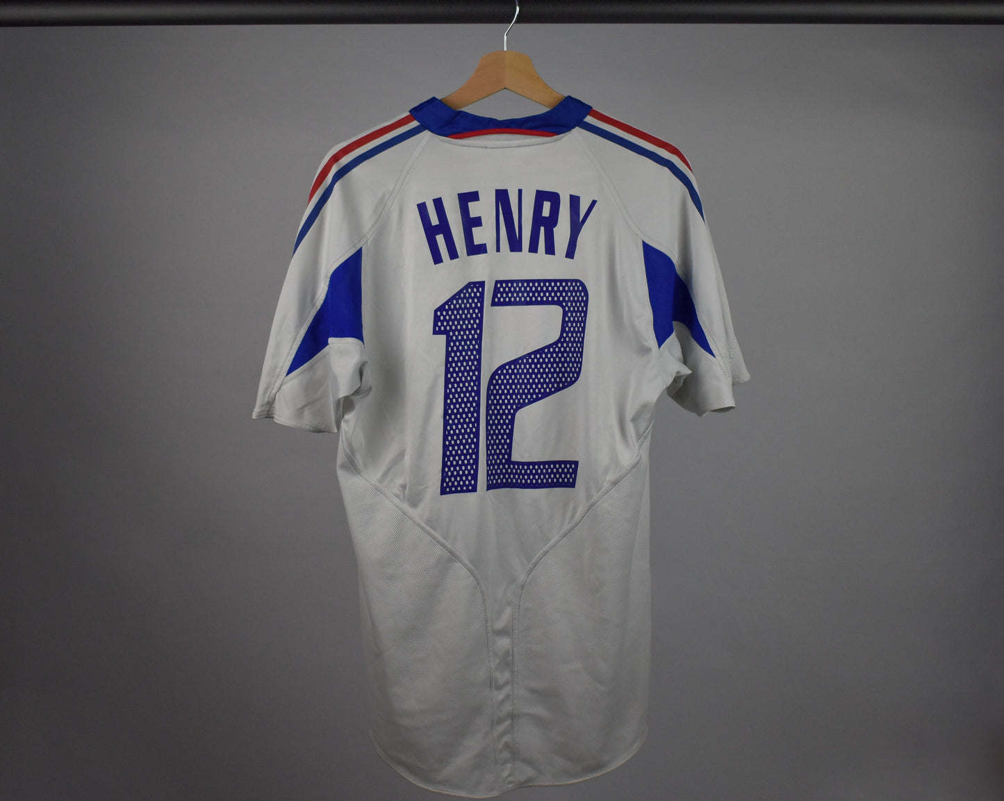 2004 France away shirt (#12 HENRY) - M