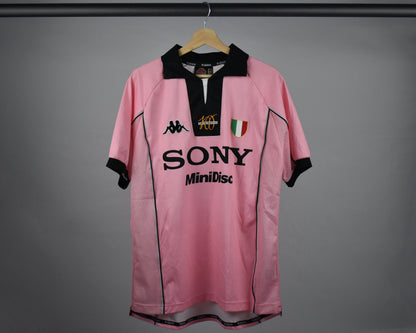 1997/98 Juventus *CENTENARY* (#7 DI LIVIO) shirt - M