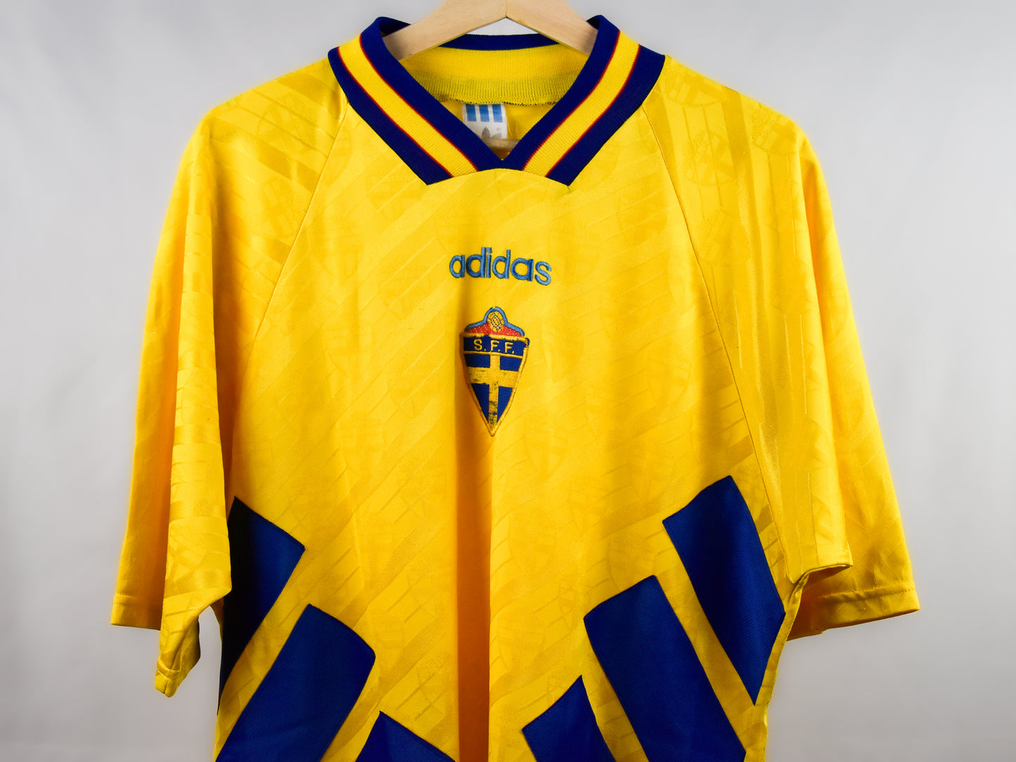 1994 Sweden home shirt-L