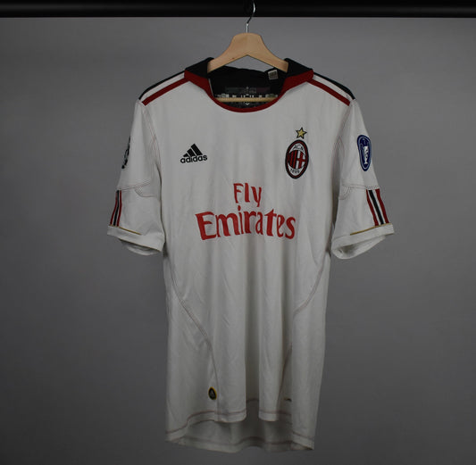 2010/11 AC Milan away shirt (#11 IBRAHIMOVIĆ)-M